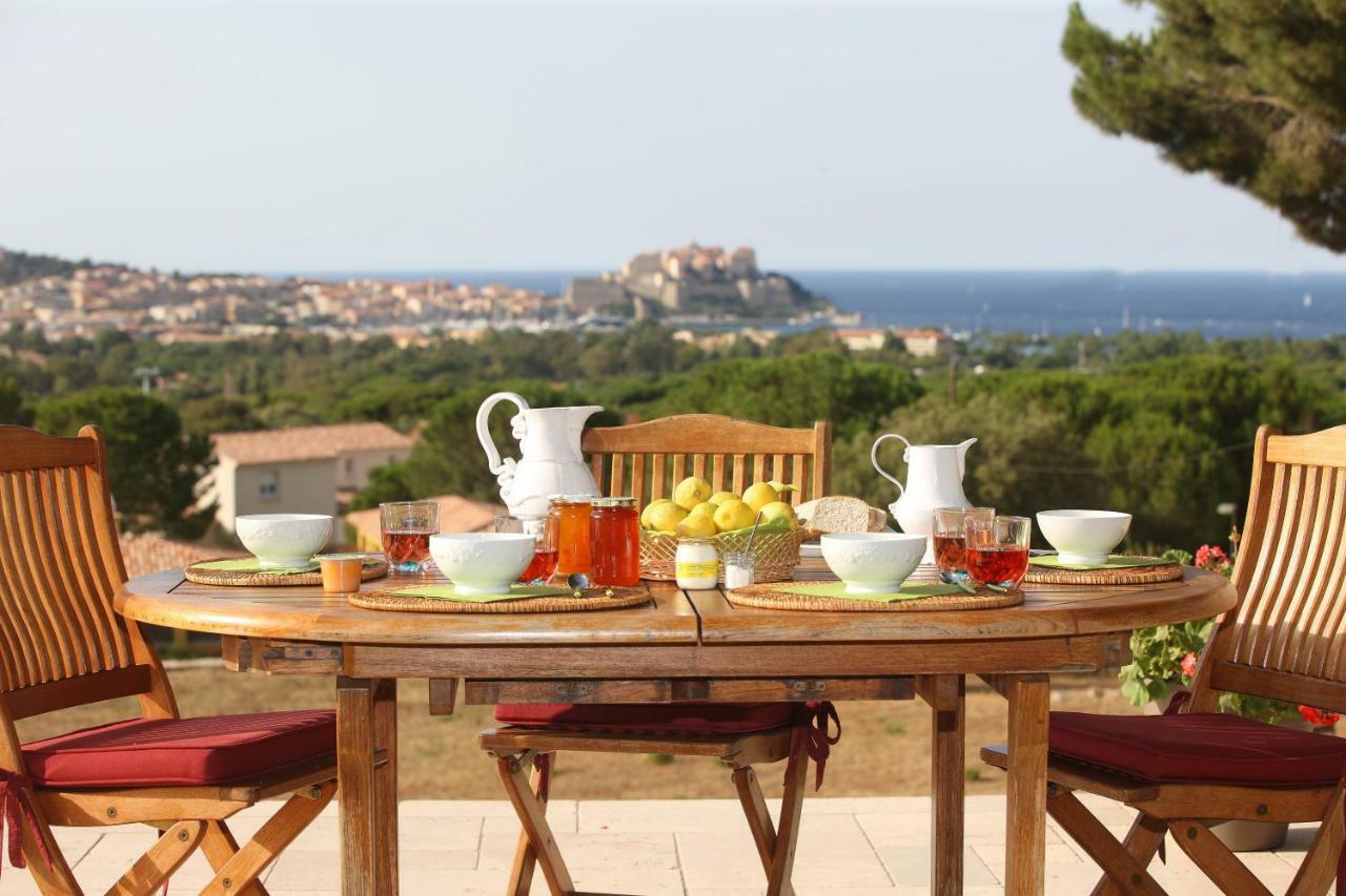 La Ghisonaise Maison D'Hotes Καλβί Εξωτερικό φωτογραφία