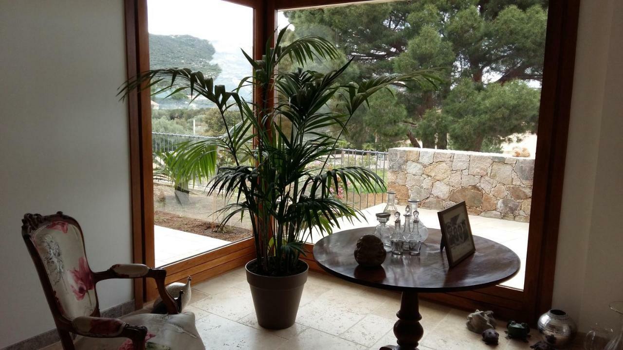La Ghisonaise Maison D'Hotes Καλβί Εξωτερικό φωτογραφία